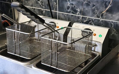 Frituurpan schoonmaken: zo pak je het aan